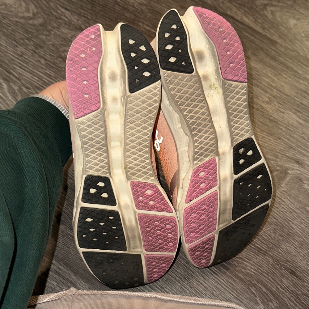 Orange On Cloud Cloud Surfers - image 4